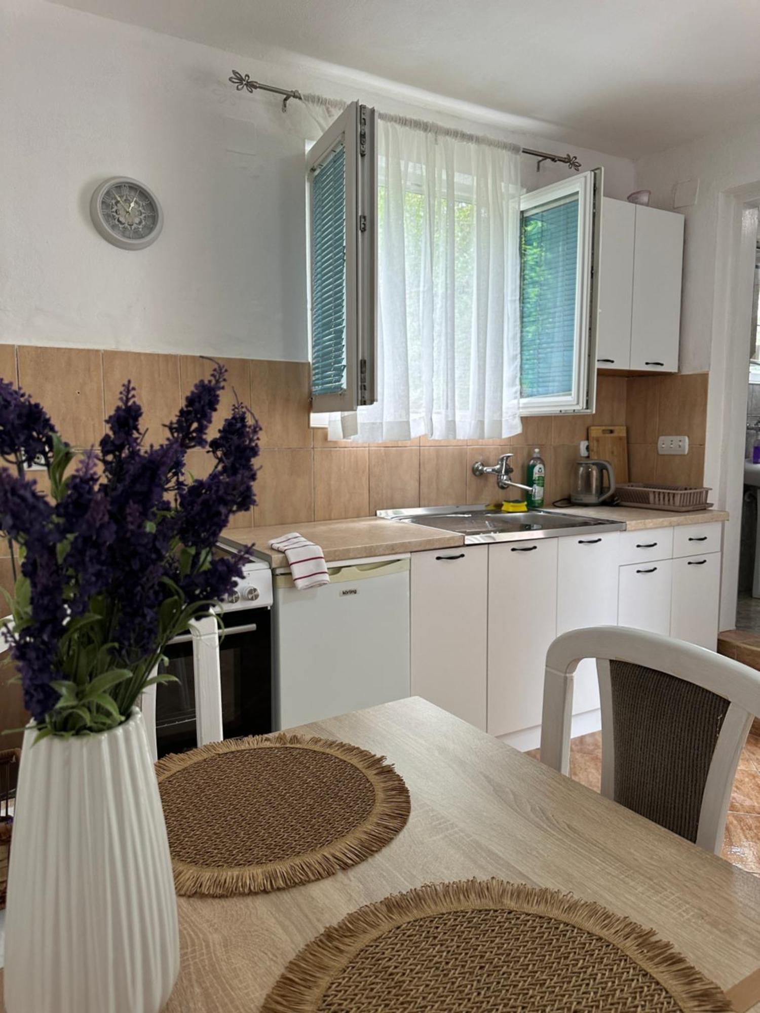 Apartman Nina Risan Eksteriør billede