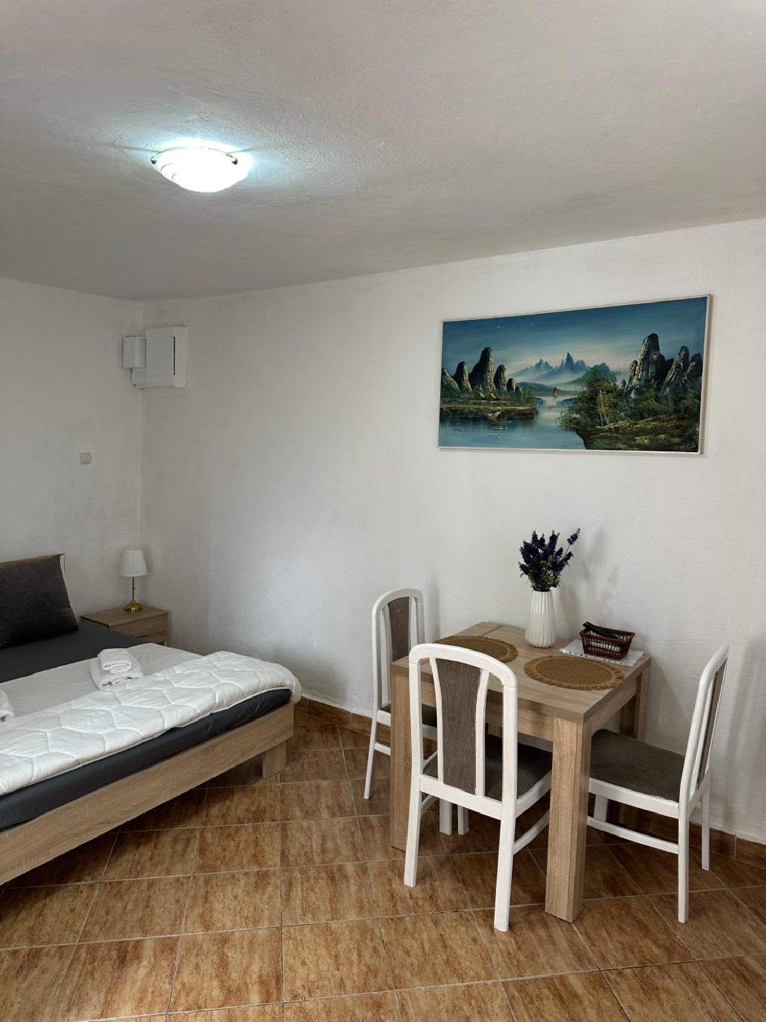 Apartman Nina Risan Eksteriør billede